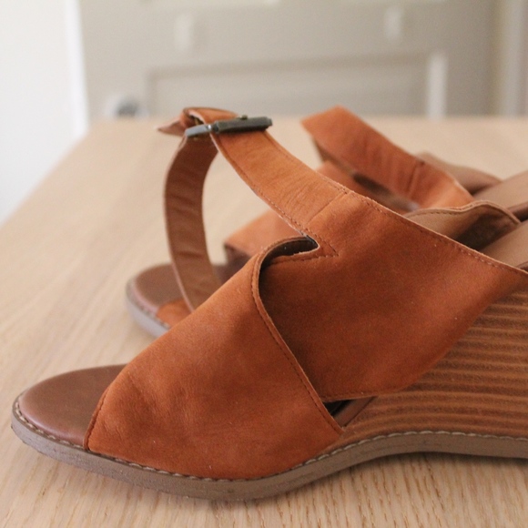Nordstrom "Caslon" Suede Wedges - Picture 7 of 7